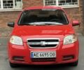 Красный Шевроле Авео, объемом двигателя 1.5 л и пробегом 280 тыс. км за 2800 $, фото 1 на Automoto.ua