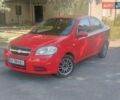 Красный Шевроле Авео, объемом двигателя 1.5 л и пробегом 228 тыс. км за 3600 $, фото 1 на Automoto.ua