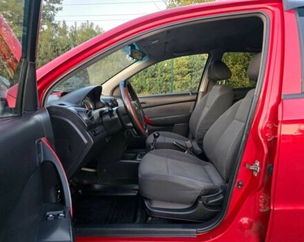 Красный Шевроле Авео, объемом двигателя 0 л и пробегом 180 тыс. км за 3299 $, фото 10 на Automoto.ua