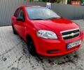 Красный Шевроле Авео, объемом двигателя 1.5 л и пробегом 320 тыс. км за 2400 $, фото 1 на Automoto.ua