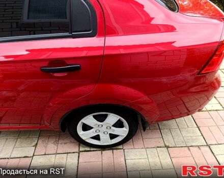 Червоний Шевроле Авео, об'ємом двигуна 1.5 л та пробігом 160 тис. км за 3800 $, фото 3 на Automoto.ua