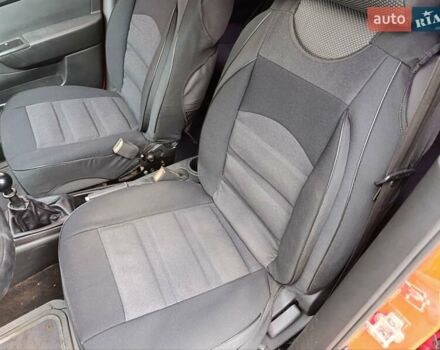 Червоний Шевроле Авео, об'ємом двигуна 1.5 л та пробігом 115 тис. км за 4100 $, фото 7 на Automoto.ua