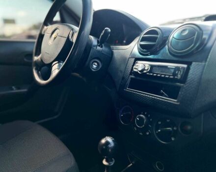 Червоний Шевроле Авео, об'ємом двигуна 1.5 л та пробігом 181 тис. км за 3999 $, фото 6 на Automoto.ua
