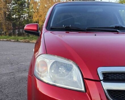 Красный Шевроле Авео, объемом двигателя 0 л и пробегом 180 тыс. км за 3299 $, фото 2 на Automoto.ua