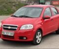 Червоний Шевроле Авео, об'ємом двигуна 1.5 л та пробігом 380 тис. км за 3999 $, фото 1 на Automoto.ua