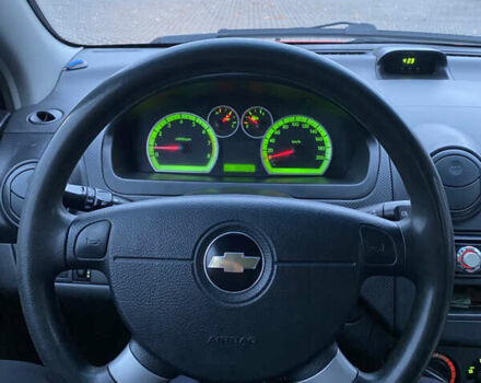 Красный Шевроле Авео, объемом двигателя 1.5 л и пробегом 160 тыс. км за 4700 $, фото 14 на Automoto.ua