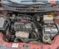Красный Шевроле Авео, объемом двигателя 1.2 л и пробегом 220 тыс. км за 2900 $, фото 2 на Automoto.ua