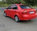 Красный Шевроле Авео, объемом двигателя 1.5 л и пробегом 155 тыс. км за 4000 $, фото 4 на Automoto.ua