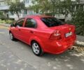Красный Шевроле Авео, объемом двигателя 1.5 л и пробегом 215 тыс. км за 3800 $, фото 4 на Automoto.ua