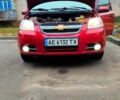 Красный Шевроле Авео, объемом двигателя 1.5 л и пробегом 313 тыс. км за 3500 $, фото 1 на Automoto.ua