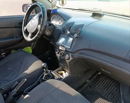 Червоний Шевроле Авео, об'ємом двигуна 1.5 л та пробігом 405 тис. км за 3500 $, фото 3 на Automoto.ua