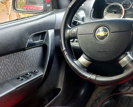 Червоний Шевроле Авео, об'ємом двигуна 1.5 л та пробігом 168 тис. км за 4200 $, фото 6 на Automoto.ua