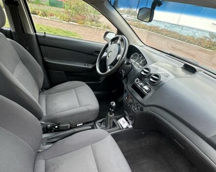 Червоний Шевроле Авео, об'ємом двигуна 1.5 л та пробігом 200 тис. км за 3500 $, фото 9 на Automoto.ua