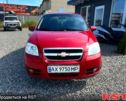 Красный Шевроле Авео, объемом двигателя 1.5 л и пробегом 181 тыс. км за 3999 $, фото 1 на Automoto.ua