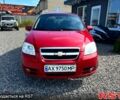 Красный Шевроле Авео, объемом двигателя 1.5 л и пробегом 181 тыс. км за 3999 $, фото 1 на Automoto.ua