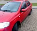 Красный Шевроле Авео, объемом двигателя 1.5 л и пробегом 435 тыс. км за 3000 $, фото 1 на Automoto.ua