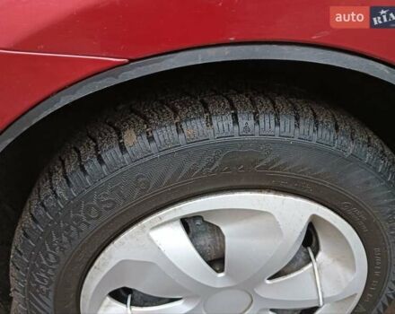 Червоний Шевроле Авео, об'ємом двигуна 1.5 л та пробігом 215 тис. км за 3800 $, фото 18 на Automoto.ua