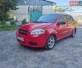 Красный Шевроле Авео, объемом двигателя 1.5 л и пробегом 219 тыс. км за 2700 $, фото 1 на Automoto.ua