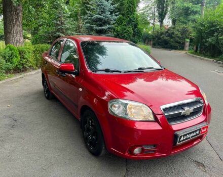 Красный Шевроле Авео, объемом двигателя 1.5 л и пробегом 205 тыс. км за 3990 $, фото 2 на Automoto.ua