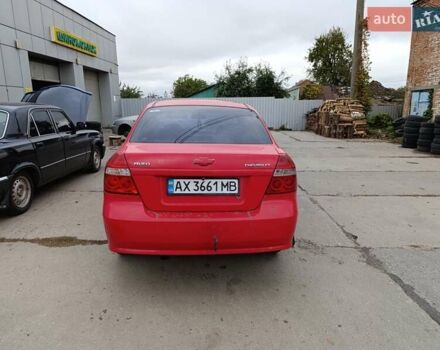 Красный Шевроле Авео, объемом двигателя 1.5 л и пробегом 400 тыс. км за 2500 $, фото 1 на Automoto.ua