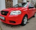 Красный Шевроле Авео, объемом двигателя 1.5 л и пробегом 230 тыс. км за 3300 $, фото 1 на Automoto.ua