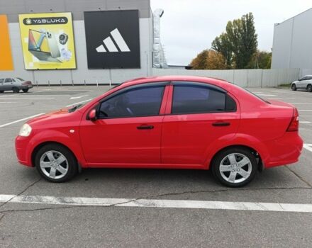 Красный Шевроле Авео, объемом двигателя 1.5 л и пробегом 162 тыс. км за 3537 $, фото 2 на Automoto.ua