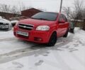 Красный Шевроле Авео, объемом двигателя 1.5 л и пробегом 147 тыс. км за 3400 $, фото 1 на Automoto.ua