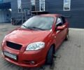 Красный Шевроле Авео, объемом двигателя 2 л и пробегом 77 тыс. км за 4950 $, фото 1 на Automoto.ua