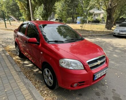 Красный Шевроле Авео, объемом двигателя 1.5 л и пробегом 215 тыс. км за 3800 $, фото 2 на Automoto.ua