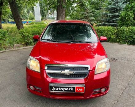 Красный Шевроле Авео, объемом двигателя 1.5 л и пробегом 205 тыс. км за 3140 $, фото 1 на Automoto.ua