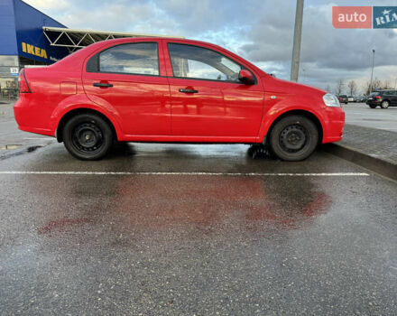 Красный Шевроле Авео, объемом двигателя 1.5 л и пробегом 131 тыс. км за 4543 $, фото 2 на Automoto.ua