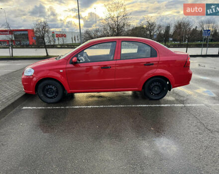 Красный Шевроле Авео, объемом двигателя 1.5 л и пробегом 131 тыс. км за 4543 $, фото 1 на Automoto.ua