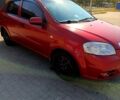 Красный Шевроле Авео, объемом двигателя 1.5 л и пробегом 400 тыс. км за 3500 $, фото 1 на Automoto.ua