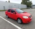 Красный Шевроле Авео, объемом двигателя 1.5 л и пробегом 162 тыс. км за 3537 $, фото 1 на Automoto.ua