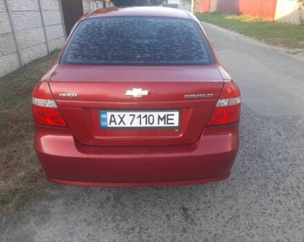 Красный Шевроле Авео, объемом двигателя 1.5 л и пробегом 270 тыс. км за 3500 $, фото 1 на Automoto.ua