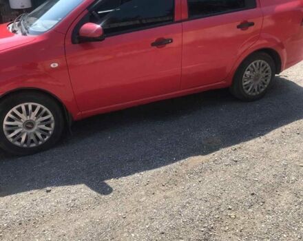 Красный Шевроле Авео, объемом двигателя 1.5 л и пробегом 180 тыс. км за 3800 $, фото 3 на Automoto.ua