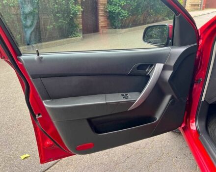 Красный Шевроле Авео, объемом двигателя 1.5 л и пробегом 205 тыс. км за 3140 $, фото 8 на Automoto.ua