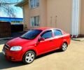 Красный Шевроле Авео, объемом двигателя 1.6 л и пробегом 255 тыс. км за 3300 $, фото 3 на Automoto.ua