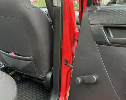 Червоний Шевроле Авео, об'ємом двигуна 1.5 л та пробігом 144 тис. км за 4700 $, фото 29 на Automoto.ua