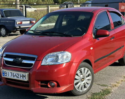 Красный Шевроле Авео, объемом двигателя 1.5 л и пробегом 200 тыс. км за 4200 $, фото 1 на Automoto.ua