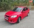 Червоний Шевроле Авео, об'ємом двигуна 1.6 л та пробігом 197 тис. км за 3200 $, фото 1 на Automoto.ua