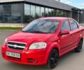 Красный Шевроле Авео, объемом двигателя 1.5 л и пробегом 178 тыс. км за 3800 $, фото 1 на Automoto.ua
