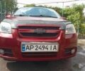 Красный Шевроле Авео, объемом двигателя 1.6 л и пробегом 230 тыс. км за 4000 $, фото 1 на Automoto.ua