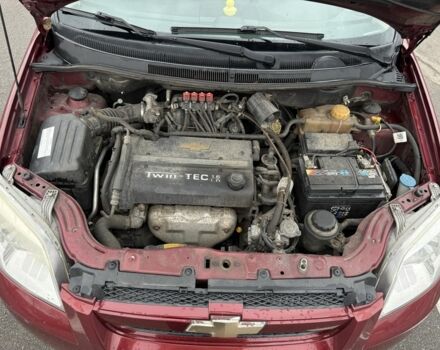 Красный Шевроле Авео, объемом двигателя 1.6 л и пробегом 158 тыс. км за 4600 $, фото 4 на Automoto.ua