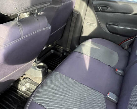 Красный Шевроле Авео, объемом двигателя 1.5 л и пробегом 181 тыс. км за 2900 $, фото 10 на Automoto.ua