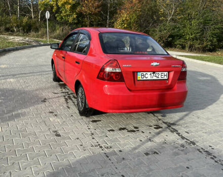 Красный Шевроле Авео, объемом двигателя 1.5 л и пробегом 181 тыс. км за 2900 $, фото 3 на Automoto.ua