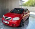 Красный Шевроле Авео, объемом двигателя 1.5 л и пробегом 202 тыс. км за 4200 $, фото 1 на Automoto.ua