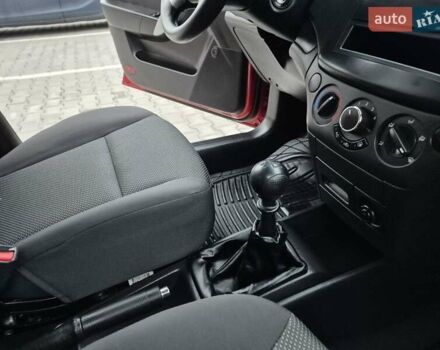 Красный Шевроле Авео, объемом двигателя 1.5 л и пробегом 34 тыс. км за 6200 $, фото 49 на Automoto.ua
