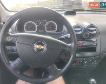 Красный Шевроле Авео, объемом двигателя 1.5 л и пробегом 130 тыс. км за 4700 $, фото 4 на Automoto.ua