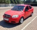 Красный Шевроле Авео, объемом двигателя 1.5 л и пробегом 181 тыс. км за 3000 $, фото 1 на Automoto.ua